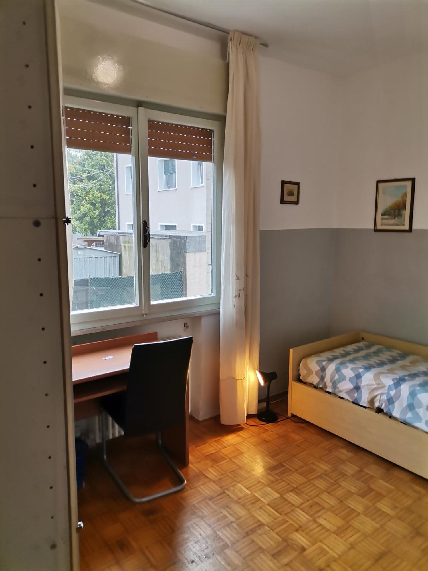 Camera In Appartamento Pordenone Bagian luar foto