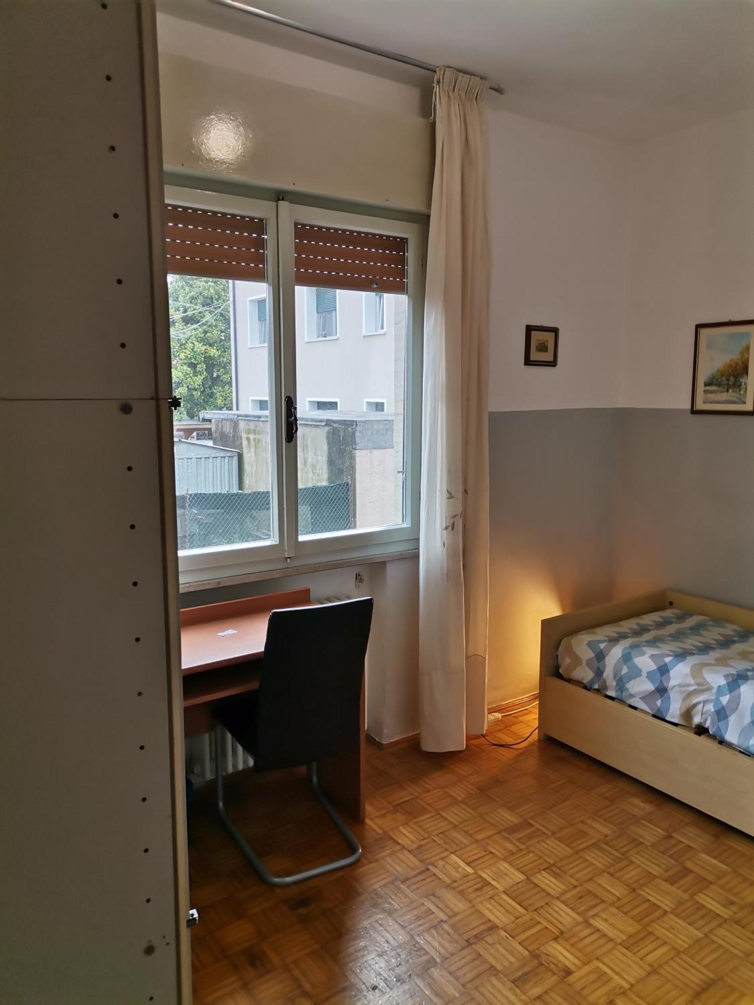 Camera In Appartamento Pordenone Bagian luar foto